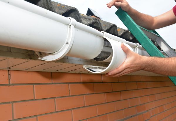 Cost of Gutter Maintenance in Greenwood